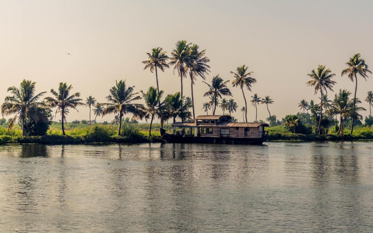 Rajatheeram Beach Homestay & Backwater Cruise Alleppey Alappuzha Экстерьер фото