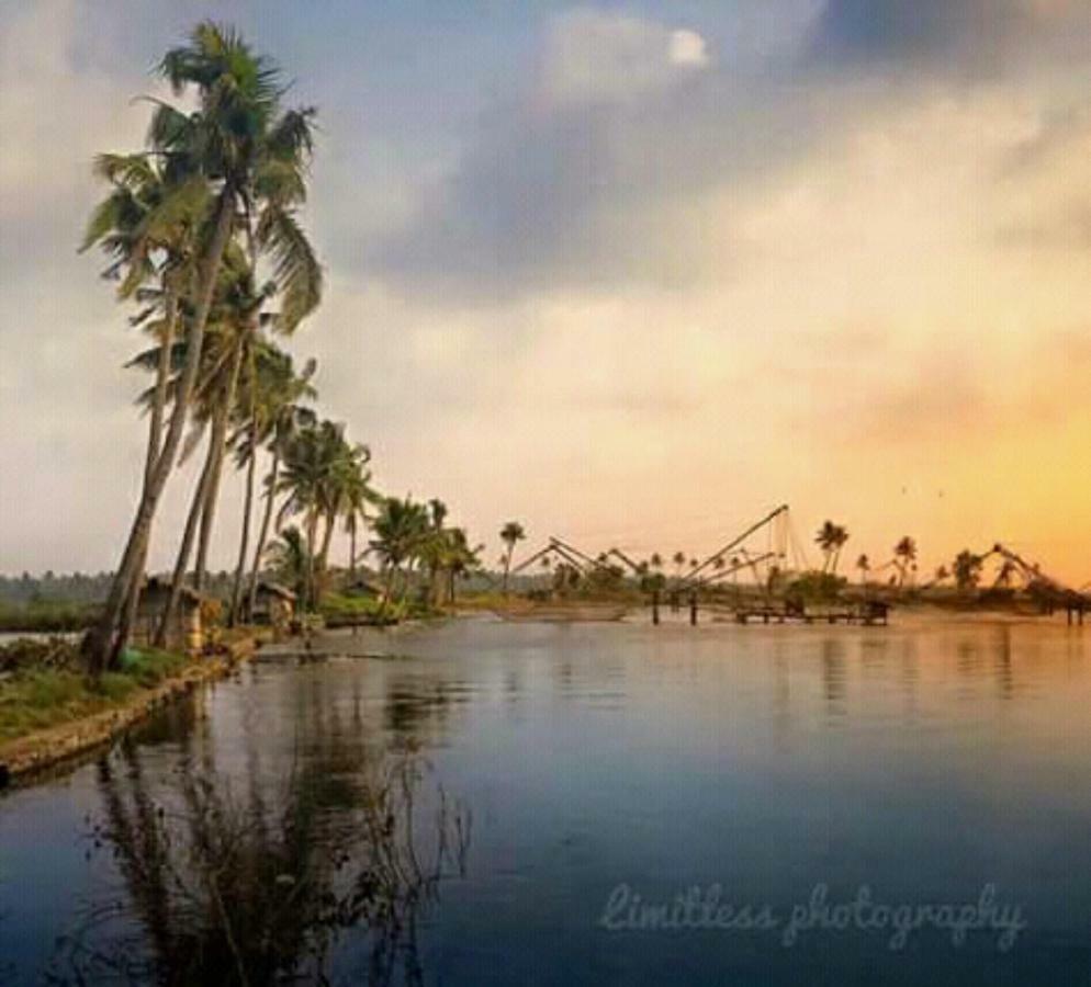 Rajatheeram Beach Homestay & Backwater Cruise Alleppey Alappuzha Экстерьер фото